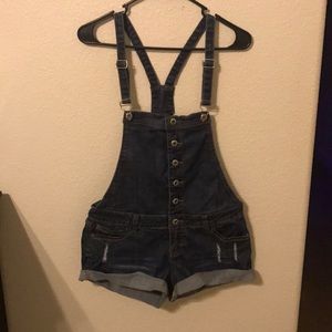 Short overalls